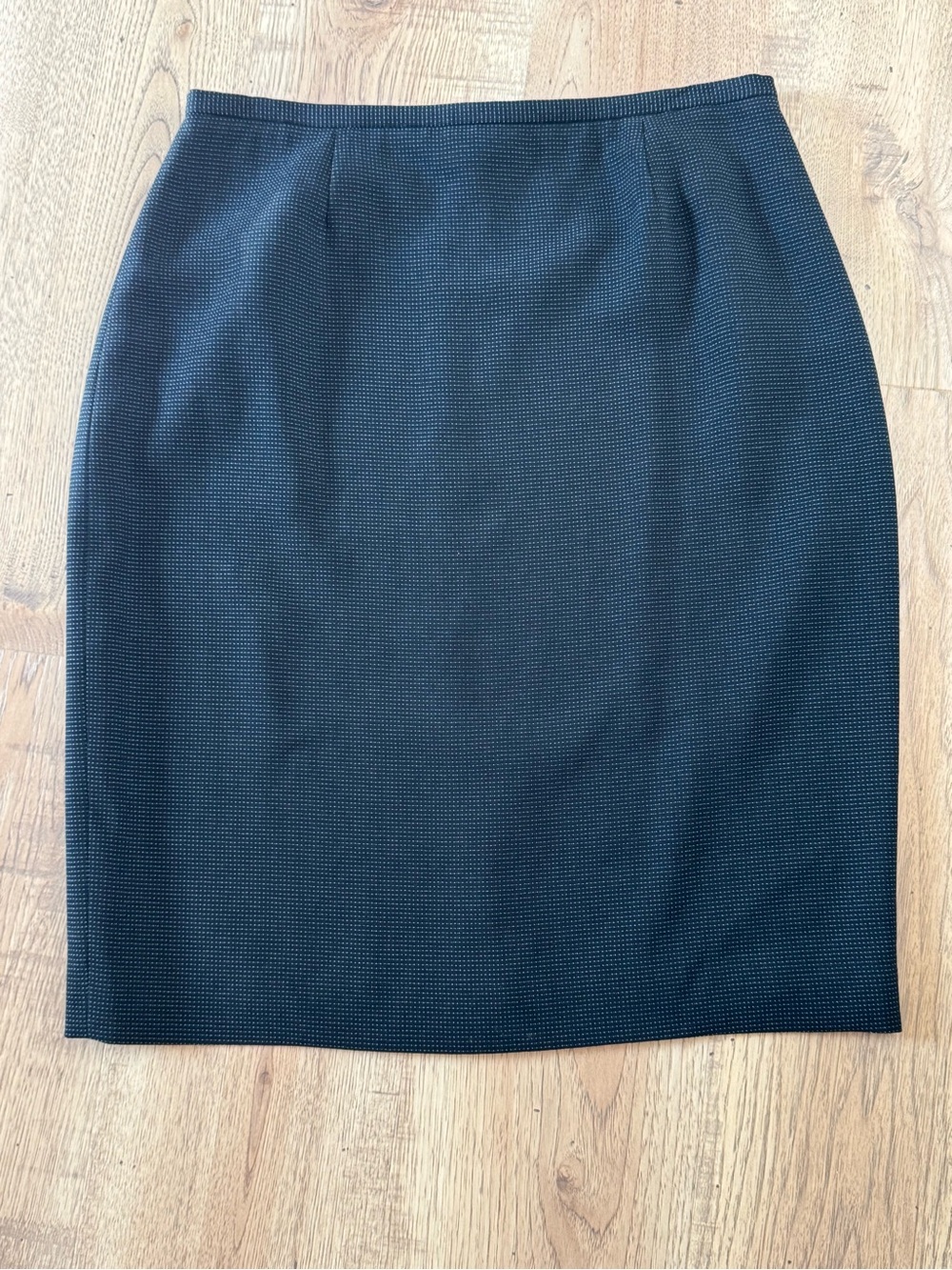Liz Claiborne Collection Petite 14 Black Pinstripe Pencil Career Skirt - Picture 4 of 6